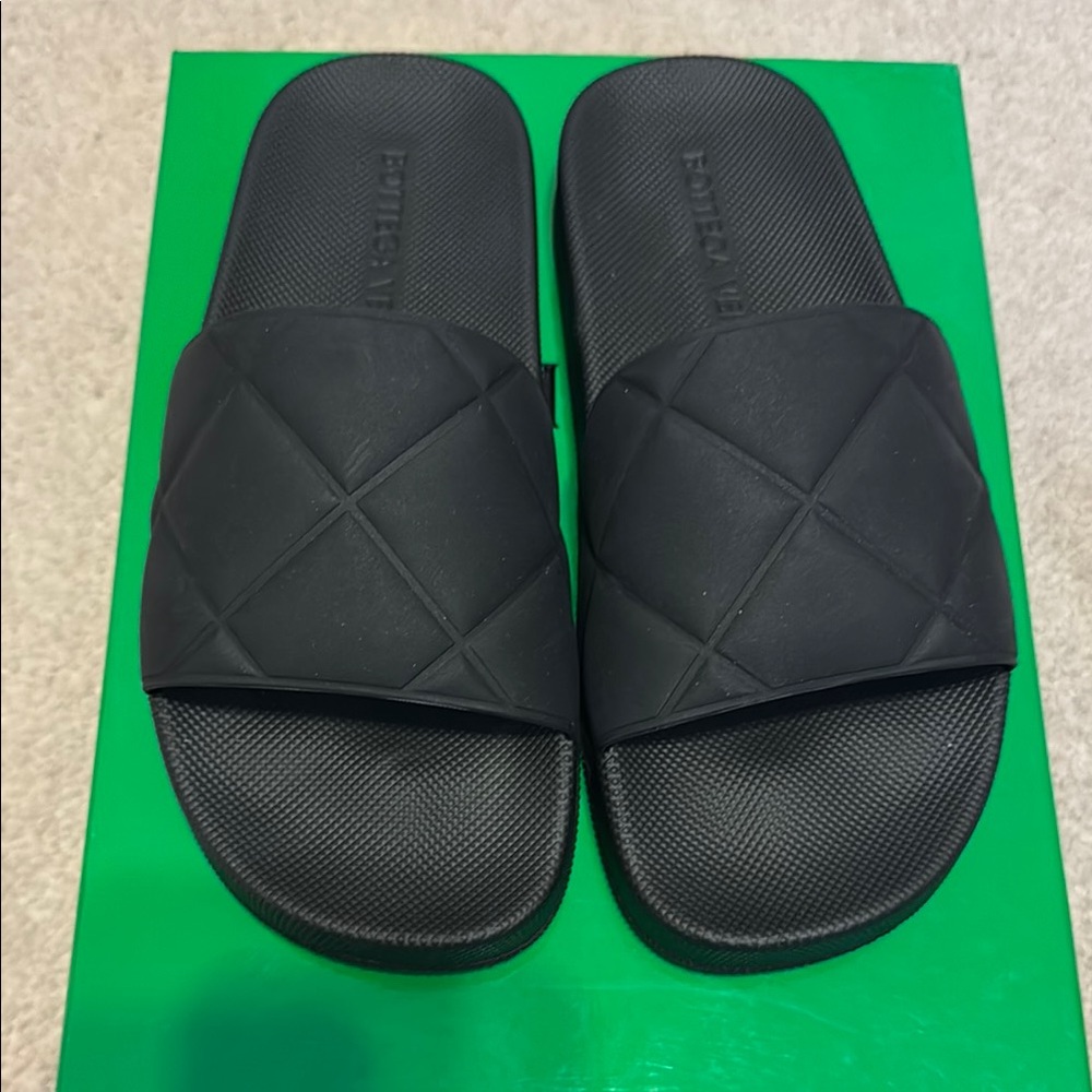 Bottega Veneta black slides